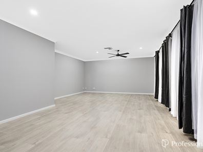 14 Volute Street, Sunset Beach WA 6530