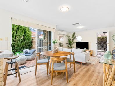184B Kitchener Road, Booragoon WA 6154