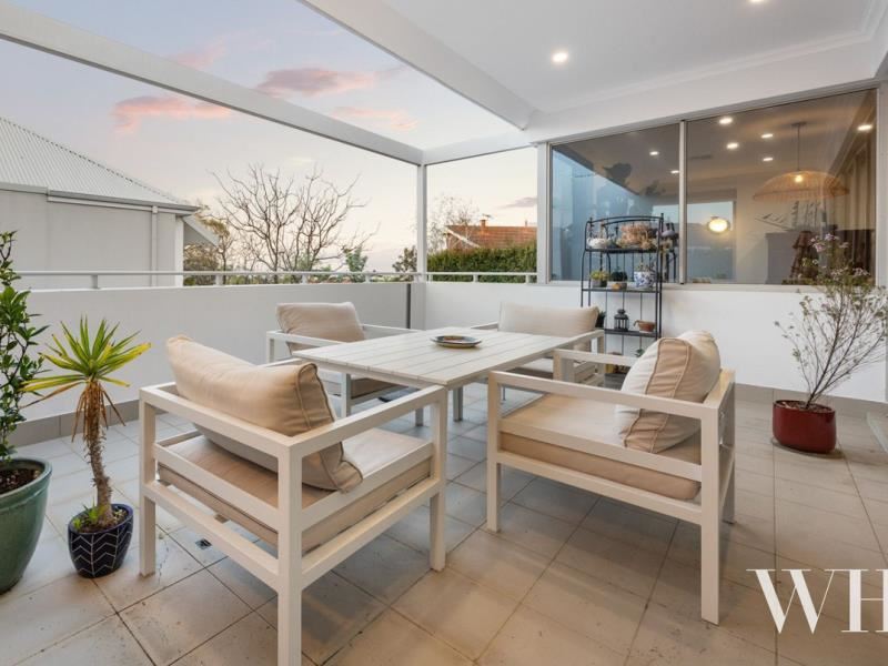 8/36 Swan Road, Attadale WA 6156