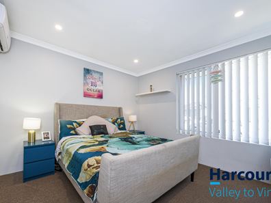 8 Noctis Way, Aveley WA 6069