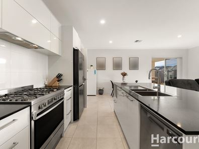 135 Majorelle Way, Karnup WA 6176