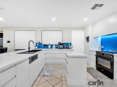 24 Ambergate Close, Canning Vale WA 6155
