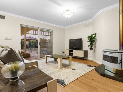 7 Clubb Court, Winthrop WA 6150