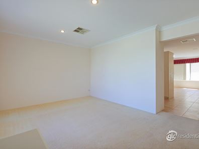 1/116 Parkin Street, Rockingham WA 6168