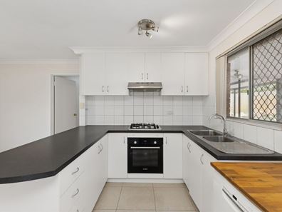 37 Maguire Avenue, Beechboro WA 6063