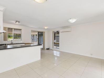37 Maguire Avenue, Beechboro WA 6063