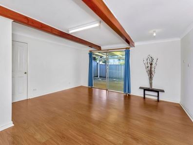 1/17 Herndon Close, Cannington WA 6107
