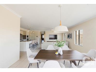 152 Sapphire Chase, Wellard WA 6170