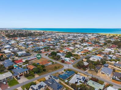 13 Marlin Way, Golden Bay WA 6174