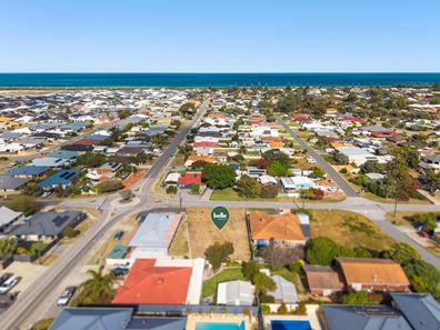 13 Marlin Way, Golden Bay WA 6174