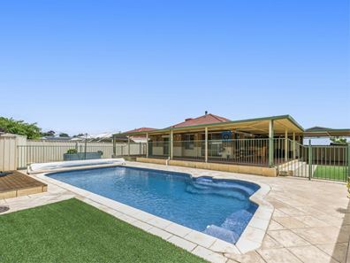 63 Ralphs Street, Seville Grove WA 6112