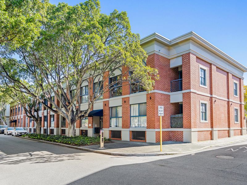 3/20 Saunders Street, East Perth
