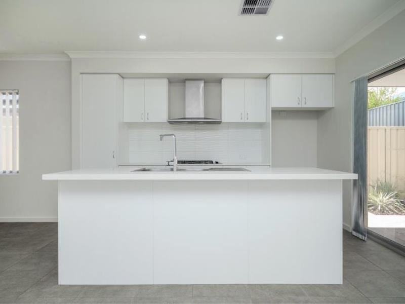 9 Durham Road, Aubin Grove WA 6164