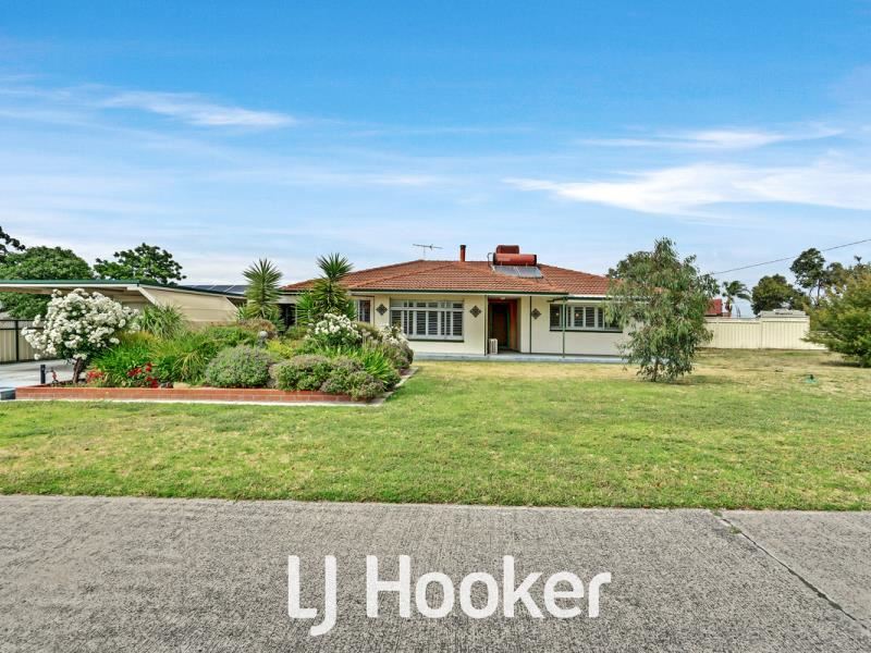 70 Swanstone Street, Collie WA 6225