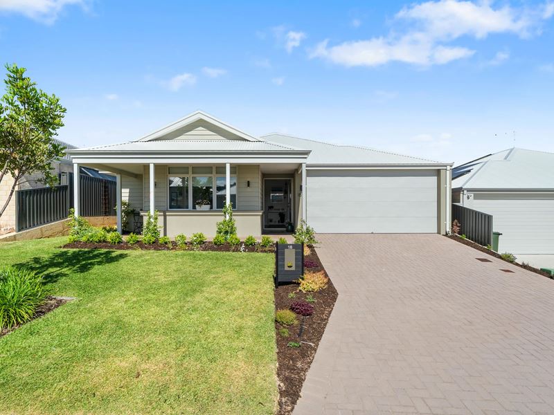18 Sarasota Loop, Madora Bay