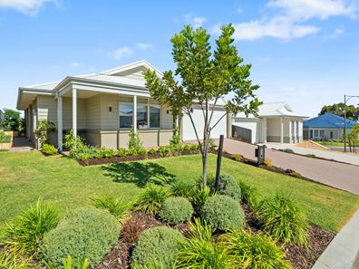 18 Sarasota Loop, Madora Bay WA 6210