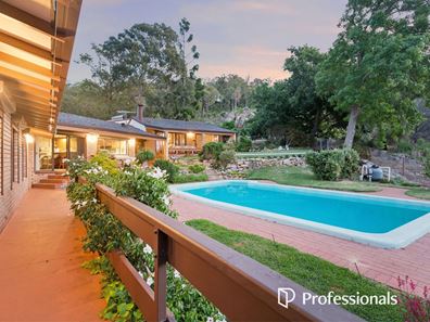 14 Marie Way, Kalamunda WA 6076