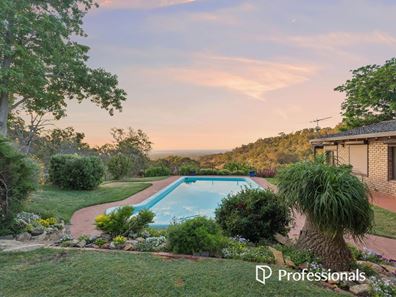 14 Marie Way, Kalamunda WA 6076