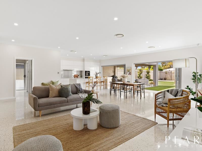 12 Janet Road, Safety Bay WA 6169