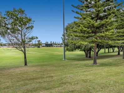 56 Boynton Gardens, Iluka WA 6028