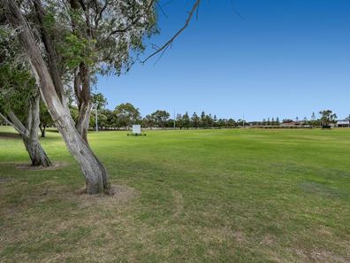 56 Boynton Gardens, Iluka WA 6028