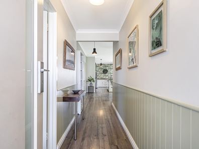 14 Yerilla Road, Golden Bay WA 6174