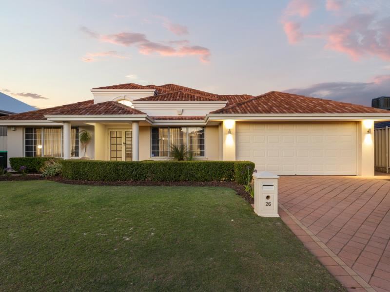 26 Silver Sands Drive, Iluka WA 6028