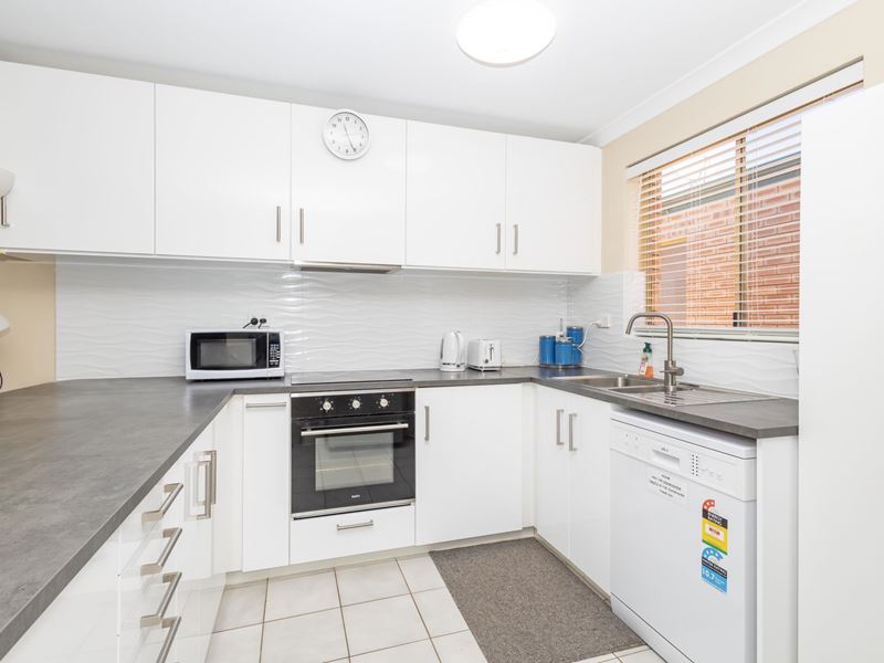 10/36 Nairn Street, Leeman WA 6514