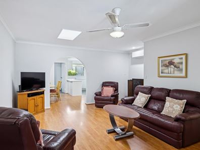 5/22 Hookwood Road, Morley WA 6062