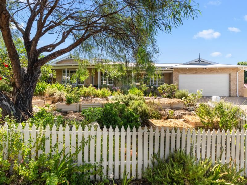 127 Timberlane Drive, Woodvale WA 6026