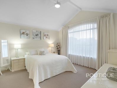 85 Broadbeach Boulevard, Hillarys WA 6025