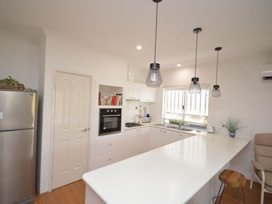 19/6 Valley Road, Halls Head WA 6210