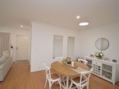 19/6 Valley Road, Halls Head WA 6210