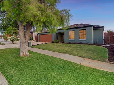 42 Barmouth Loop, Butler WA 6036