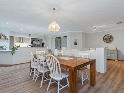 42 Barmouth Loop, Butler WA 6036
