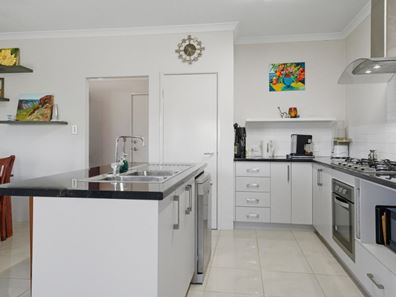 294 Adelaide Street, High Wycombe WA 6057