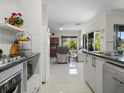 294 Adelaide Street, High Wycombe WA 6057