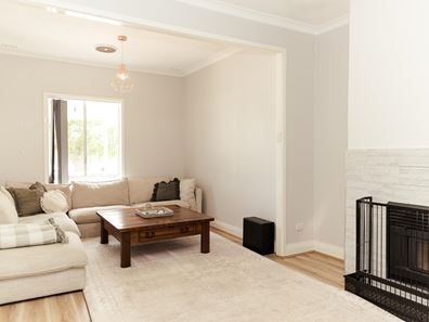 13 Throssell Road, Merredin WA 6415