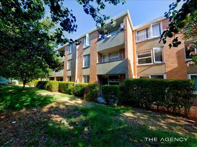 7/221 Clontarf Road, Hamilton Hill WA 6163
