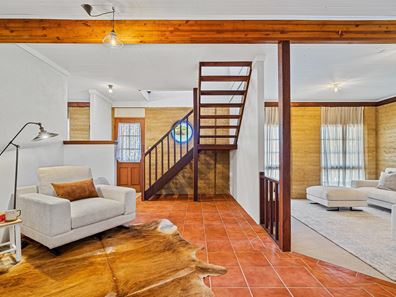 20 Regent Drive, Wannanup WA 6210
