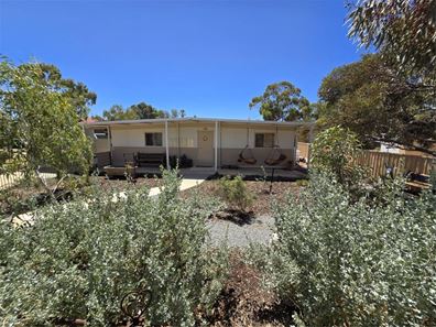 7 Coronation Street, Trayning WA 6488