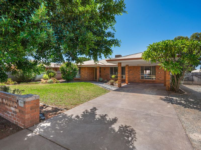 4 Jones Place, Boulder