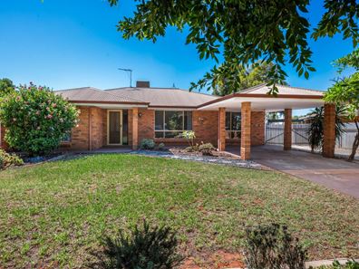 4 Jones Place, Boulder WA 6432