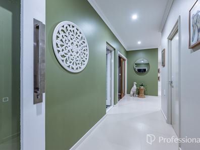 31 Parkside Street, Yanchep WA 6035