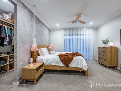 31 Parkside Street, Yanchep WA 6035