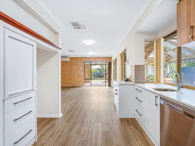 149 Oakmont Avenue, Meadow Springs WA 6210