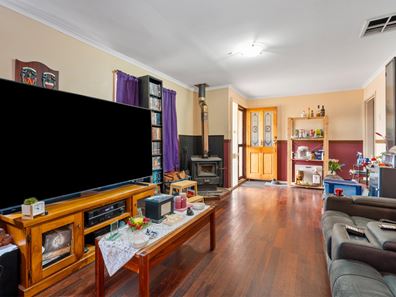 118 Sylvester Street, Coolgardie WA 6429