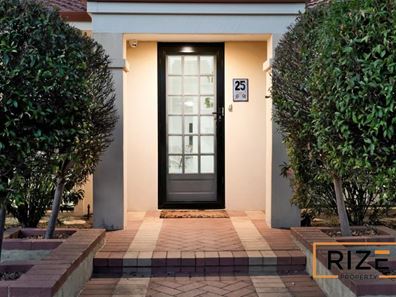 25 Ollera Meander, Carramar WA 6031