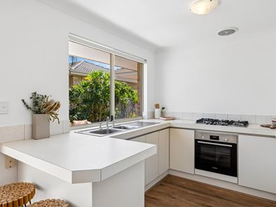 4/53 Camden Street, Dianella WA 6059