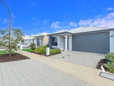 7 Swaledale Parade, Haynes WA 6112